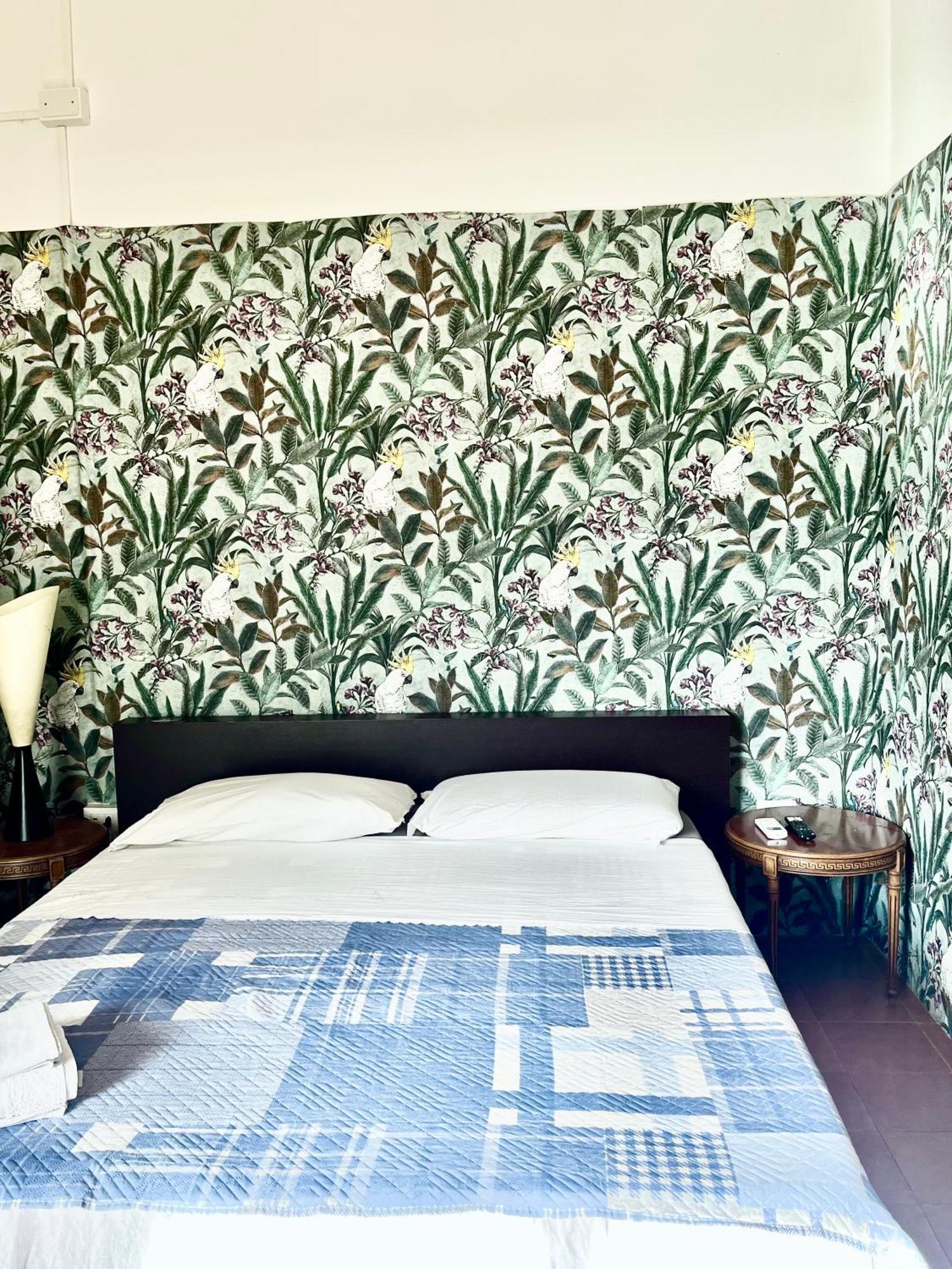Puglia Low-Cost, Holiday Home Brindisi Esterno foto